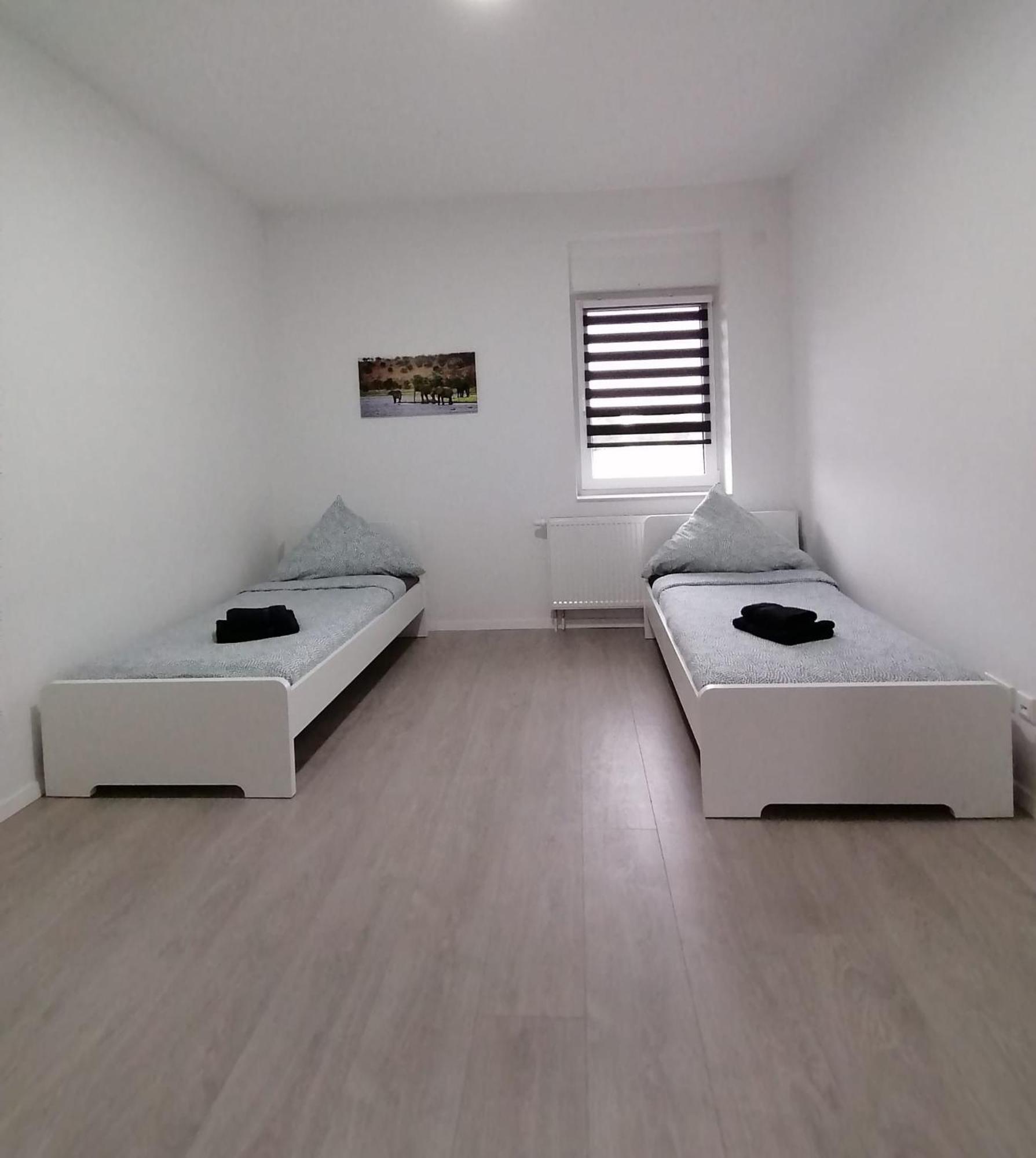 Estrella24 Living Rooms Sydney Herne Bagian luar foto